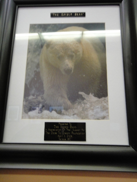 Spirit Bear award giving to Marielle's band
